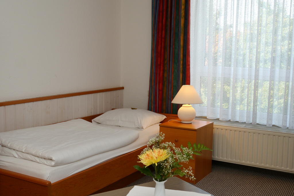 Erbenholz Hotel Laatzen Quarto foto